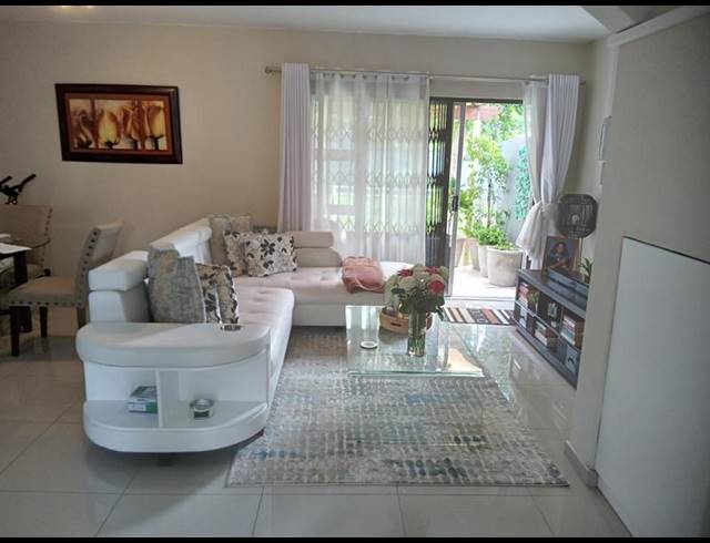 2 BEDROOM DUPLEX FOR SALE IN GREENSTONE HILL